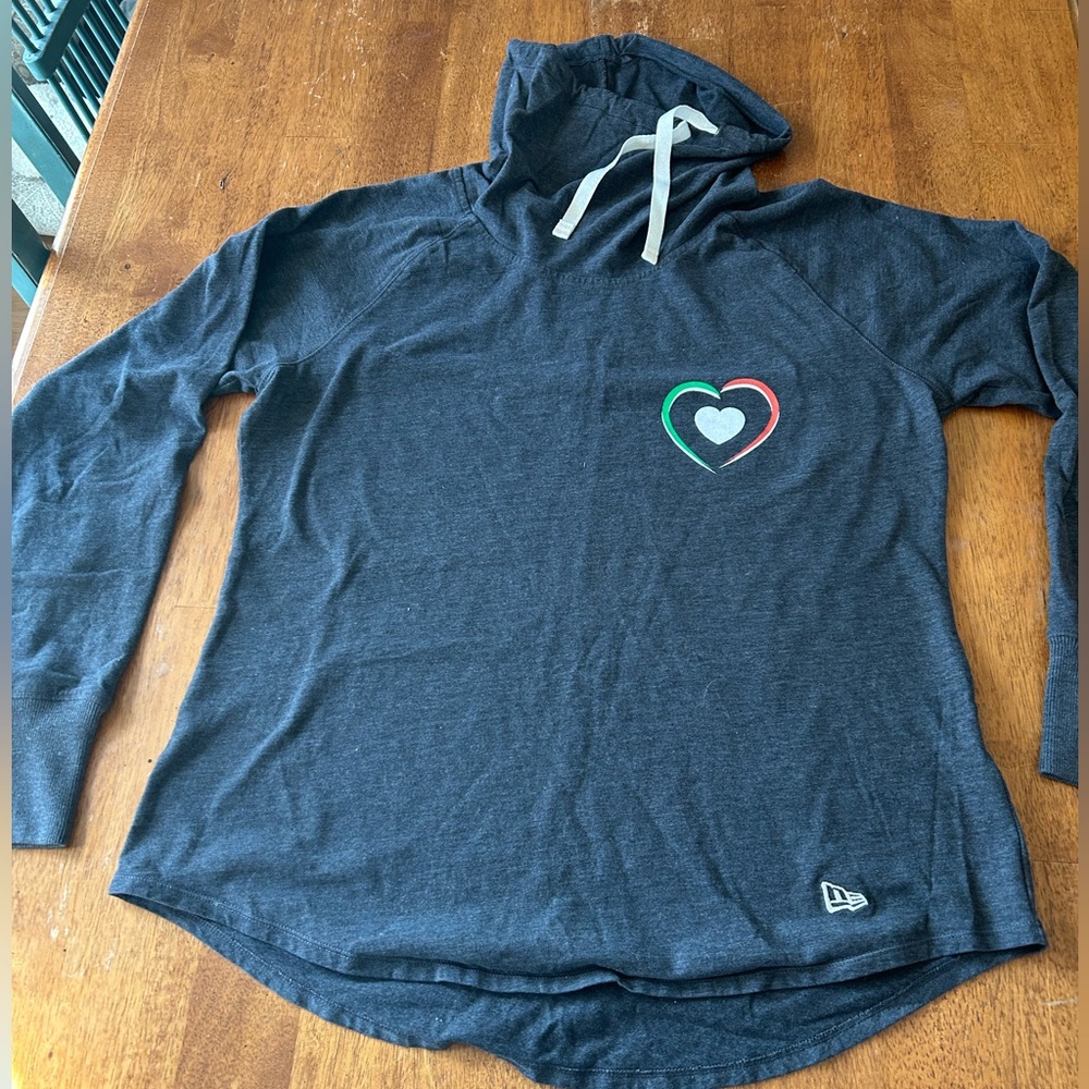 New Era  Women's Charcoal Long Sleeve Graphic Tee Heart Logo